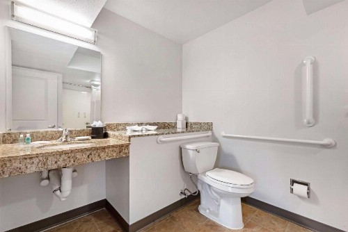 Residence Inn St. Louis Galleria - image 2