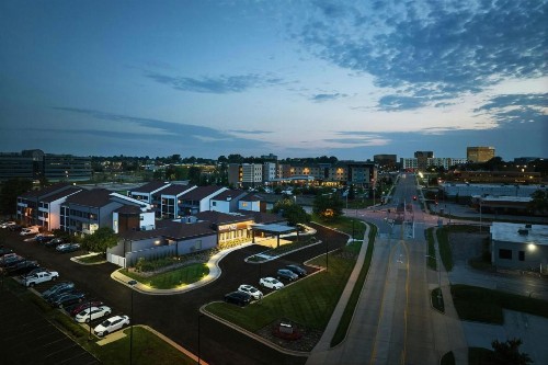Courtyard St. Louis Westport Plaza - image 3