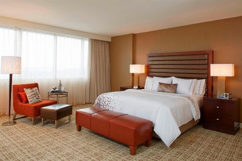 Renaissance St. Louis Airport Hotel - image 11