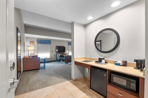 Hampton Inn & Suites - Saint Louis South Interstate 55 - image 12