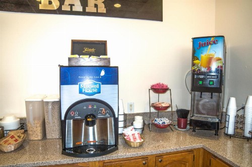 Americas Best Value Inn St. Louis / South - image 13