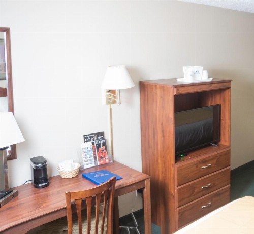 Americas Best Value Inn St. Louis / South - image 17