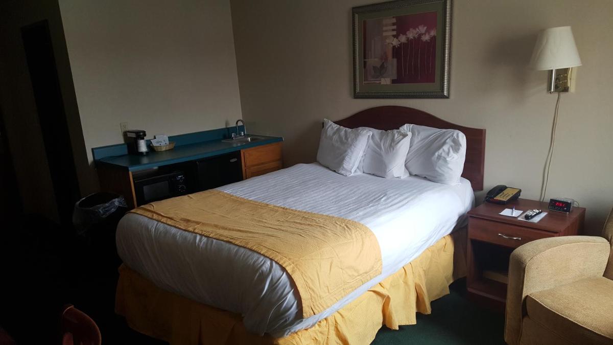 Americas Best Value Inn St. Louis / South - image 4