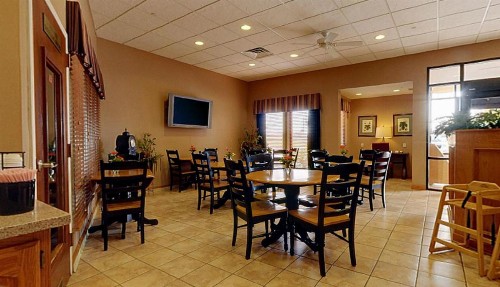 Americas Best Value Inn St. Louis / South - image 8
