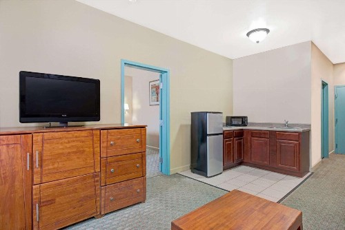 Days Inn by Wyndham Downtown St. Louis - image 29
