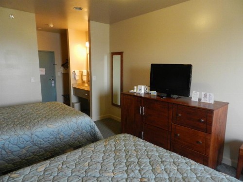 Days Inn by Wyndham Downtown St. Louis - image 6