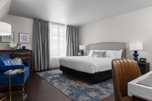 Seven Gables Inn - image 11