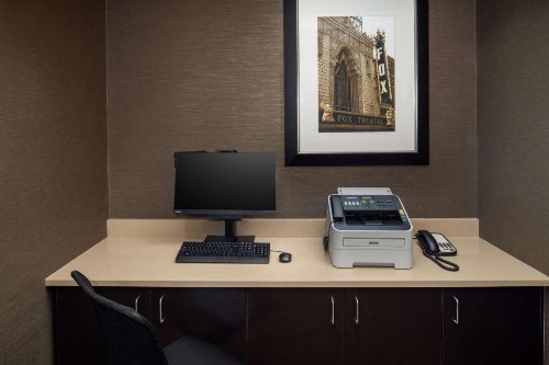 Embassy Suites Saint Louis - Downtown - image 8