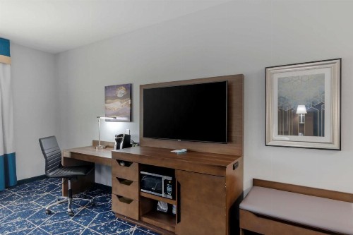 Best Western Plus St. Louis Airport Hotel - image 18
