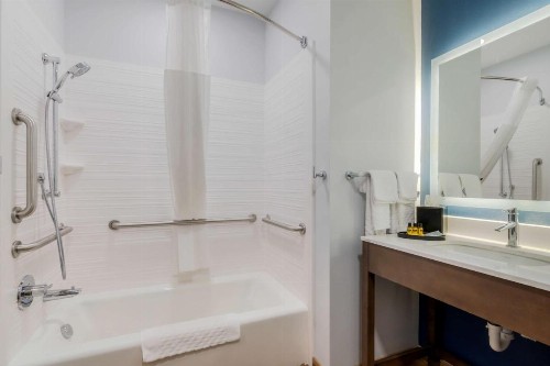 Best Western Plus St. Louis Airport Hotel - image 28