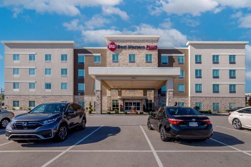 Best Western Plus St. Louis Airport Hotel - image 39