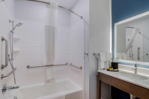 Best Western Plus St. Louis Airport Hotel - image 5