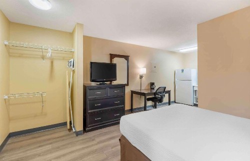 Extended Stay America Suites - St Louis - Westport - East Lackland Rd - image 27