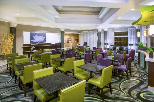 La Quinta by Wyndham St. Louis Westport - image 11