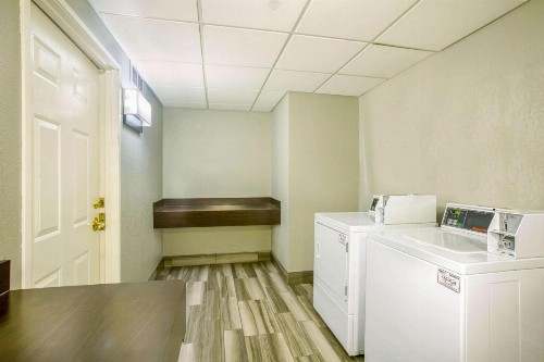 La Quinta by Wyndham St. Louis Westport - image 18