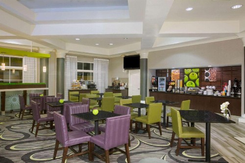 La Quinta by Wyndham St. Louis Westport - image 27