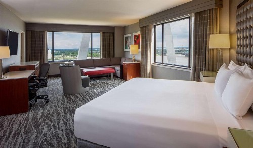 Hyatt Regency Saint Louis at The Arch - image 2