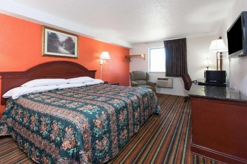 Knights Inn Ferguson - image 4