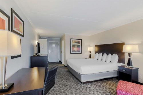 Best Western Kirkwood Inn - image 2