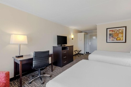 Best Western Kirkwood Inn - image 8