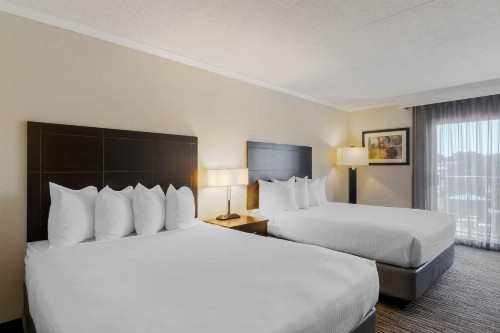 Best Western Kirkwood Inn - image 9