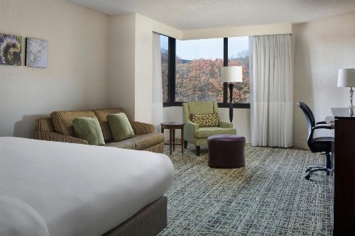 Marriott St. Louis West - image 42