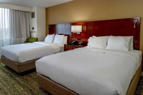 Marriott St. Louis West - image 5