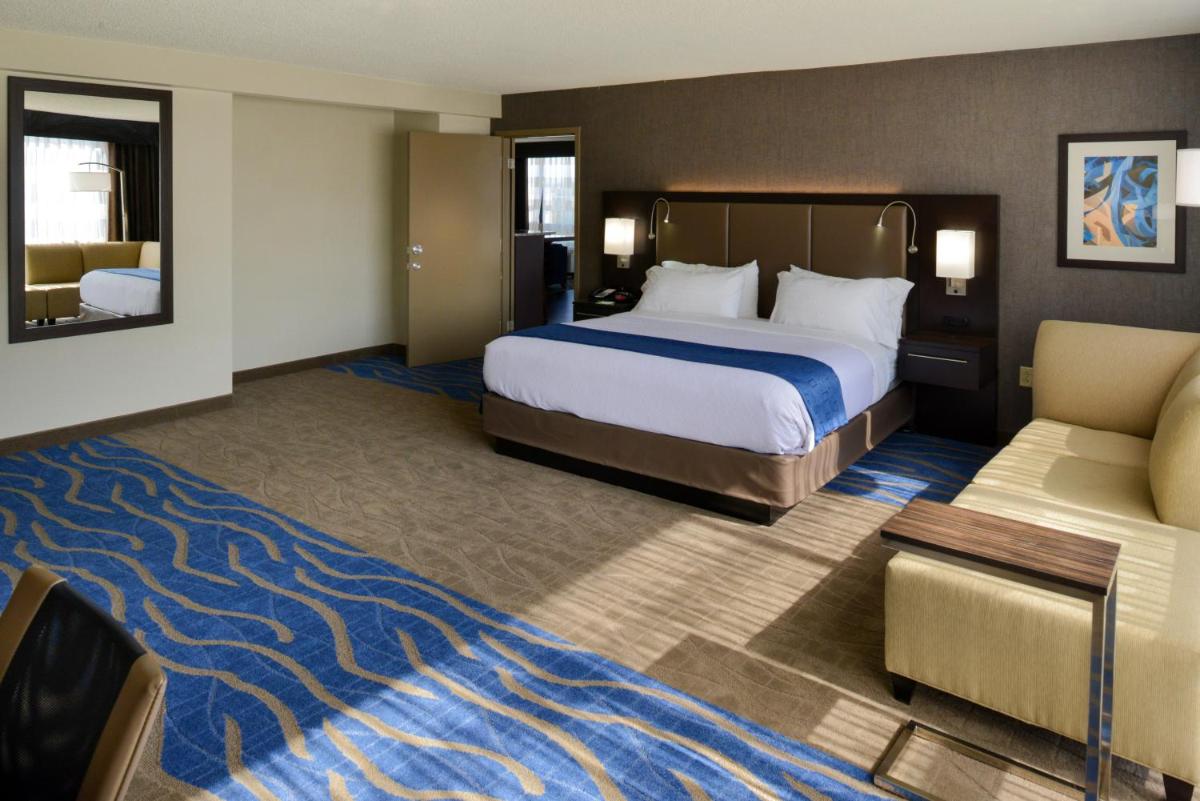 Holiday Inn St Louis Downtown/Convention Center an IHG Hotel - image 5