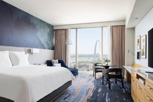 Four Seasons St. Louis - image 23