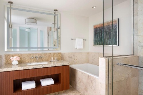 Four Seasons St. Louis - image 25