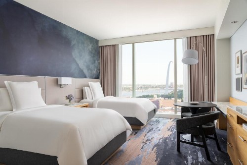 Four Seasons St. Louis - image 30