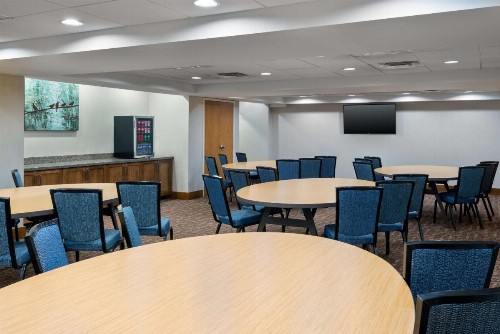 Hampton Inn and Suites Clayton/St. Louis-Galleria Area - image 30
