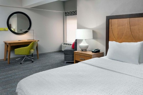 Hampton Inn and Suites Clayton/St. Louis-Galleria Area - image 31