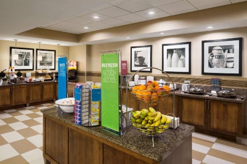 Hampton Inn and Suites Clayton/St. Louis-Galleria Area - image 33