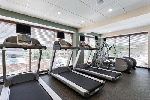 Hampton Inn and Suites Clayton/St. Louis-Galleria Area - image 37