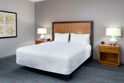 Hampton Inn and Suites Clayton/St. Louis-Galleria Area - image 38