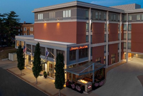 Hampton Inn and Suites Clayton/St. Louis-Galleria Area - image 40
