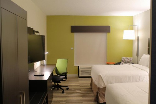 Holiday Inn Express & Suites - St. Louis South - I-55 an IHG Hotel - image 8