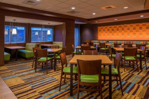 Fairfield Inn & Suites by Marriott St. Louis Westport - image 17