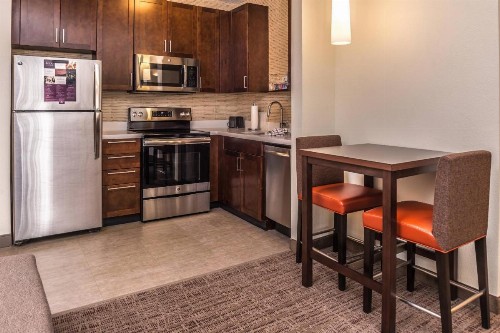 Residence Inn by Marriott St. Louis Westport - image 1