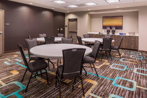 Residence Inn by Marriott St. Louis Westport - image 9