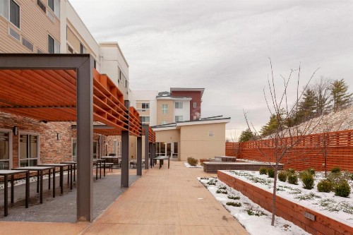 Courtyard by Marriott St. Louis West County - image 10