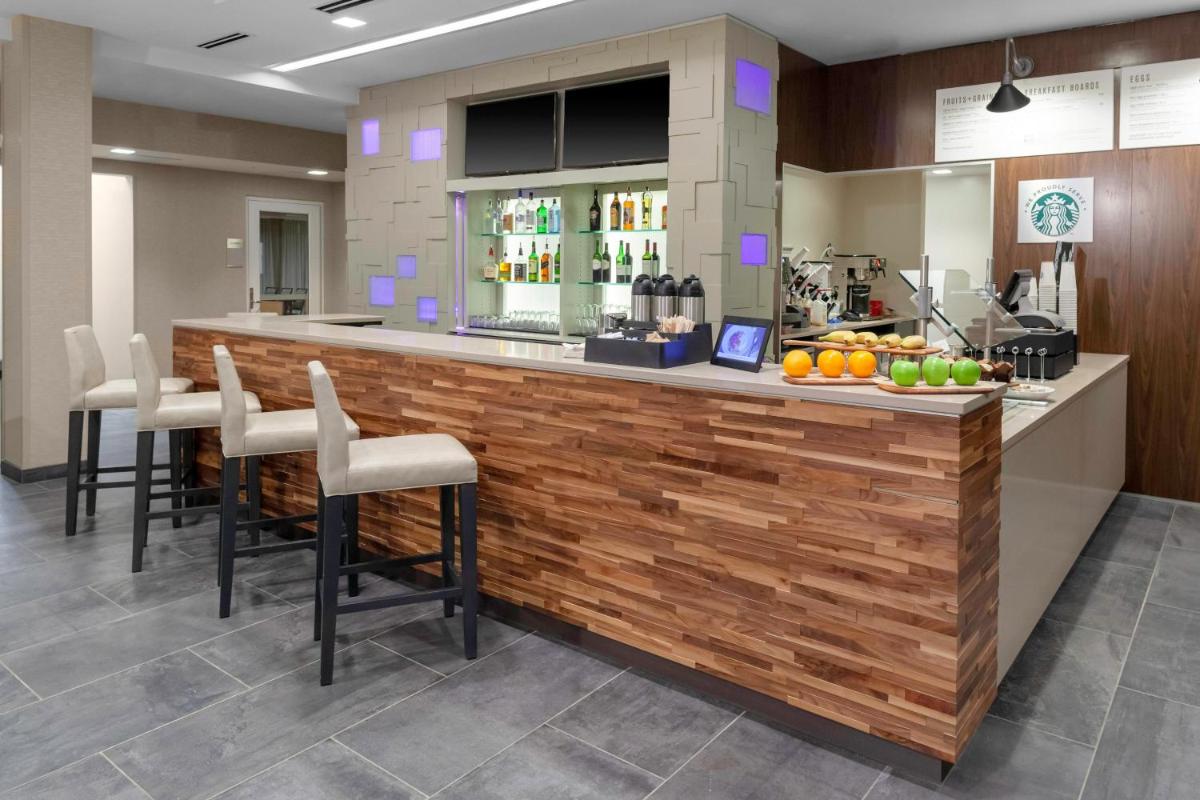 Courtyard by Marriott St. Louis West County - image 3