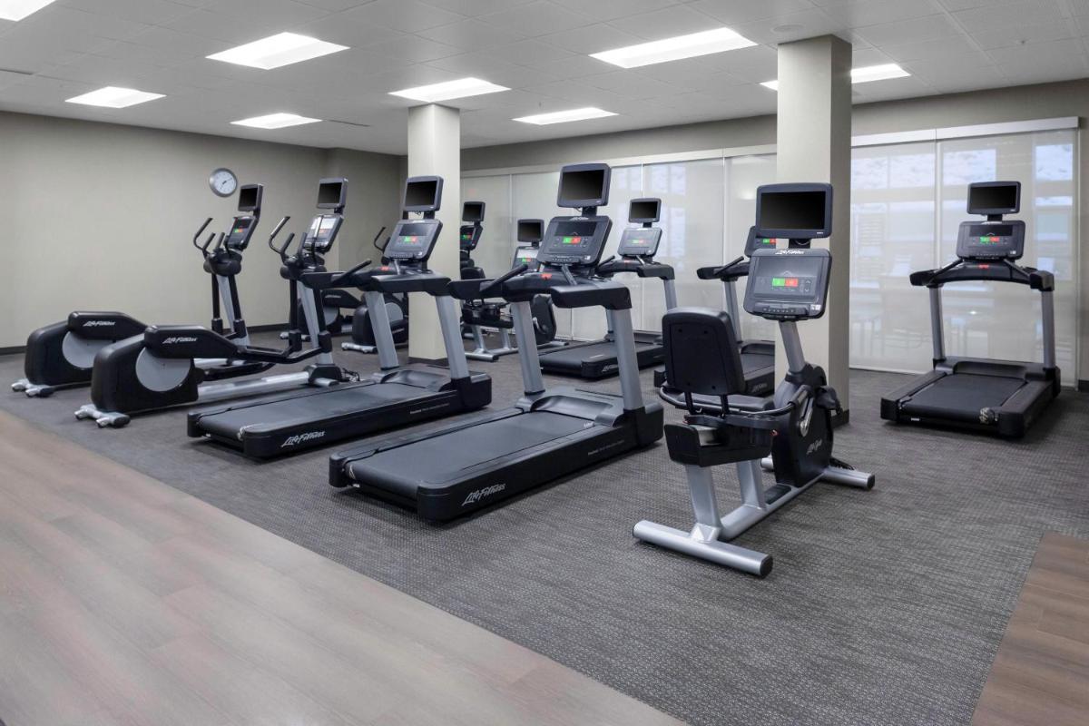 Courtyard by Marriott St. Louis West County - image 6