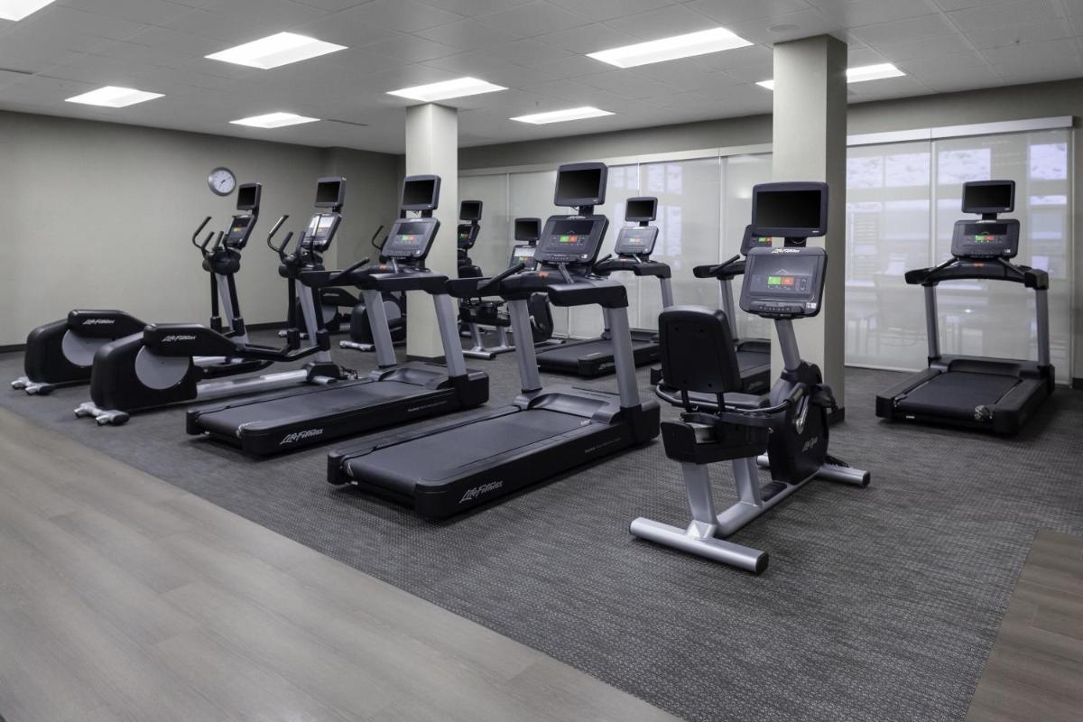 Residence Inn by Marriott St. Louis West County - image 7
