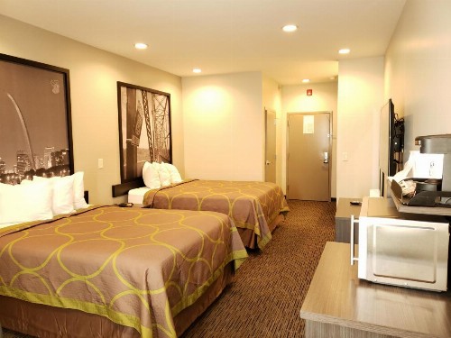 Super 8 by Wyndham St. Louis North - image 12
