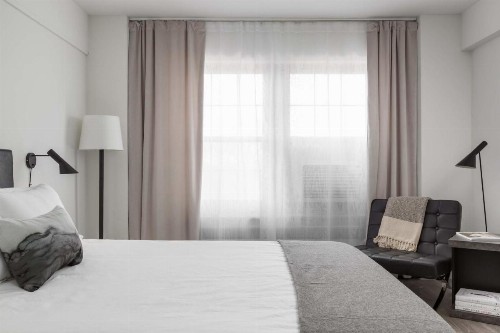 Sleek CWE Studio near BJC by Zencity - image 3