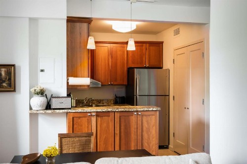 Warm CWE 1BR near BJC by Zencity - image 2