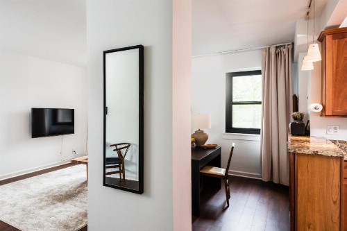Warm CWE 1BR near BJC by Zencity - image 5