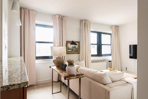 Warm CWE 1BR near BJC by Zencity - image 6